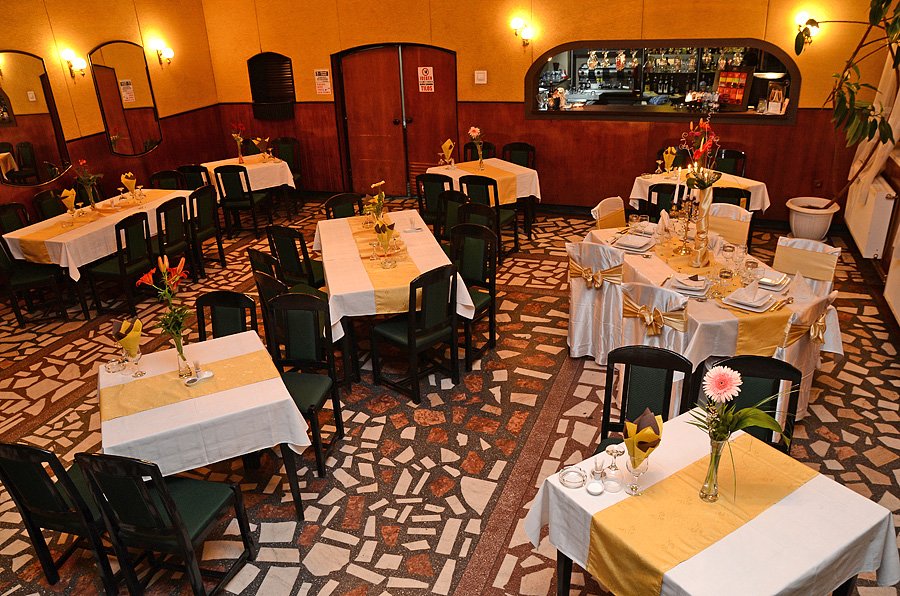 Photos of the restaurant
