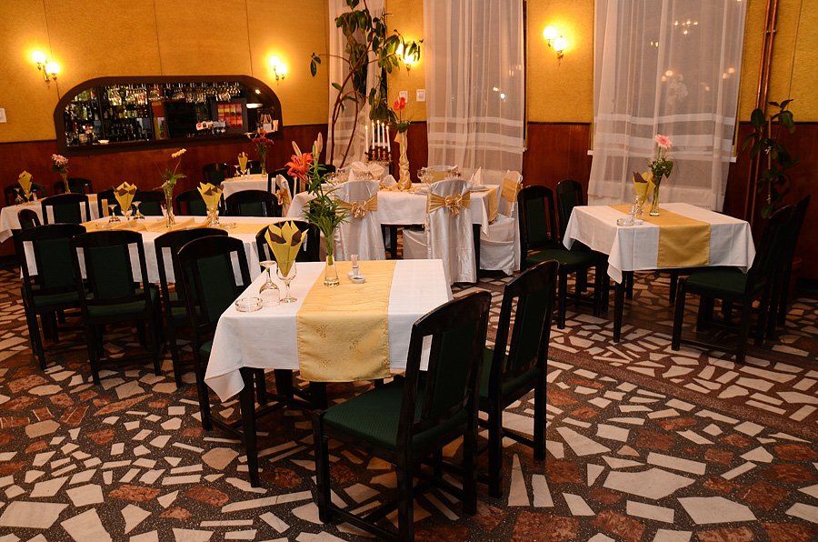 Photos of the restaurant