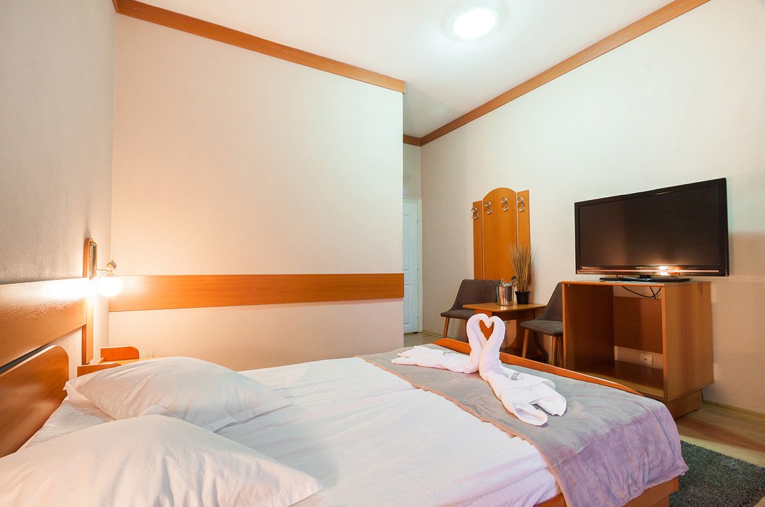 Photos of the hotel rooms